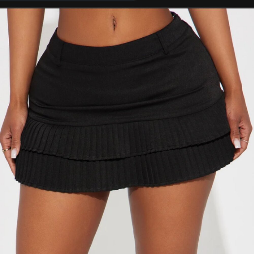Tiered Pleated Mini Skirt, Black